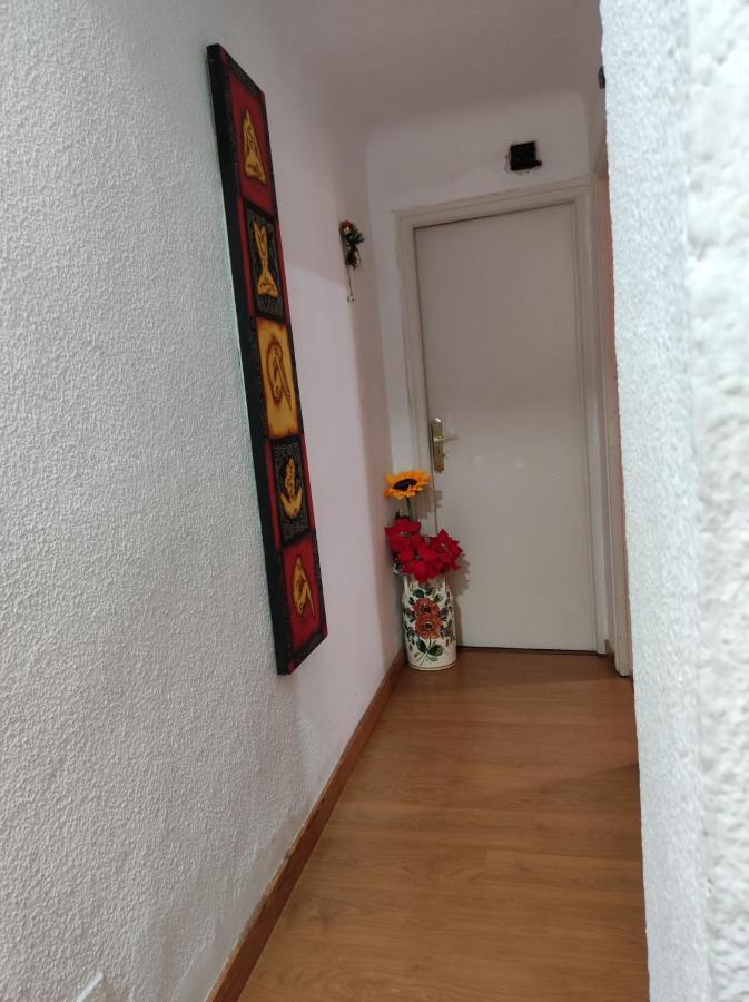 Aparment Puerto Alto Apartment Мадрид Екстериор снимка